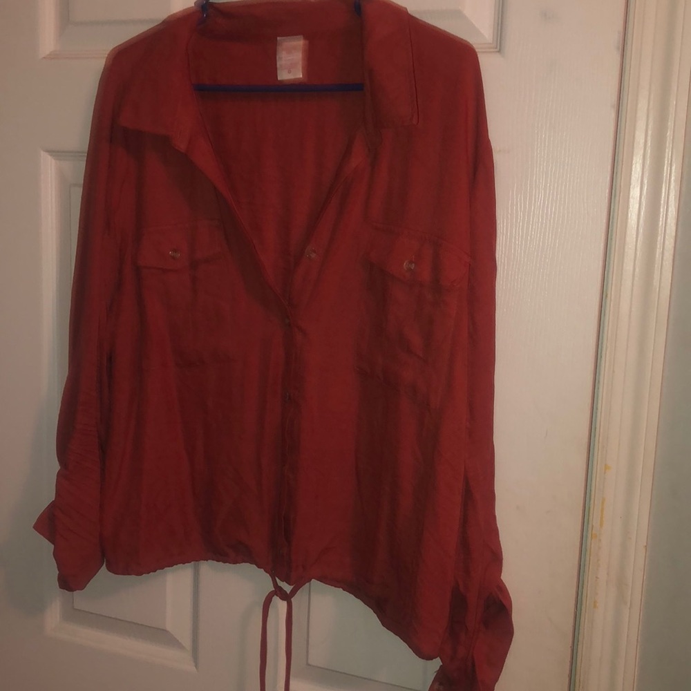 Women's cropped fall colored blouse